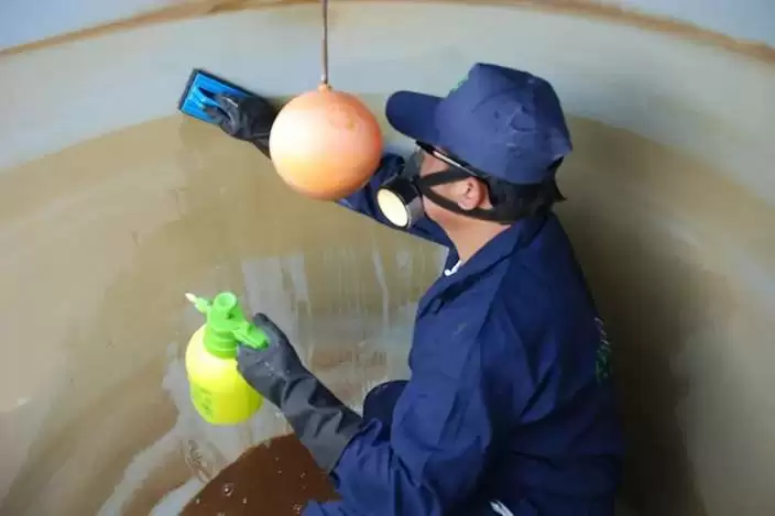 Tank Cleaning 2